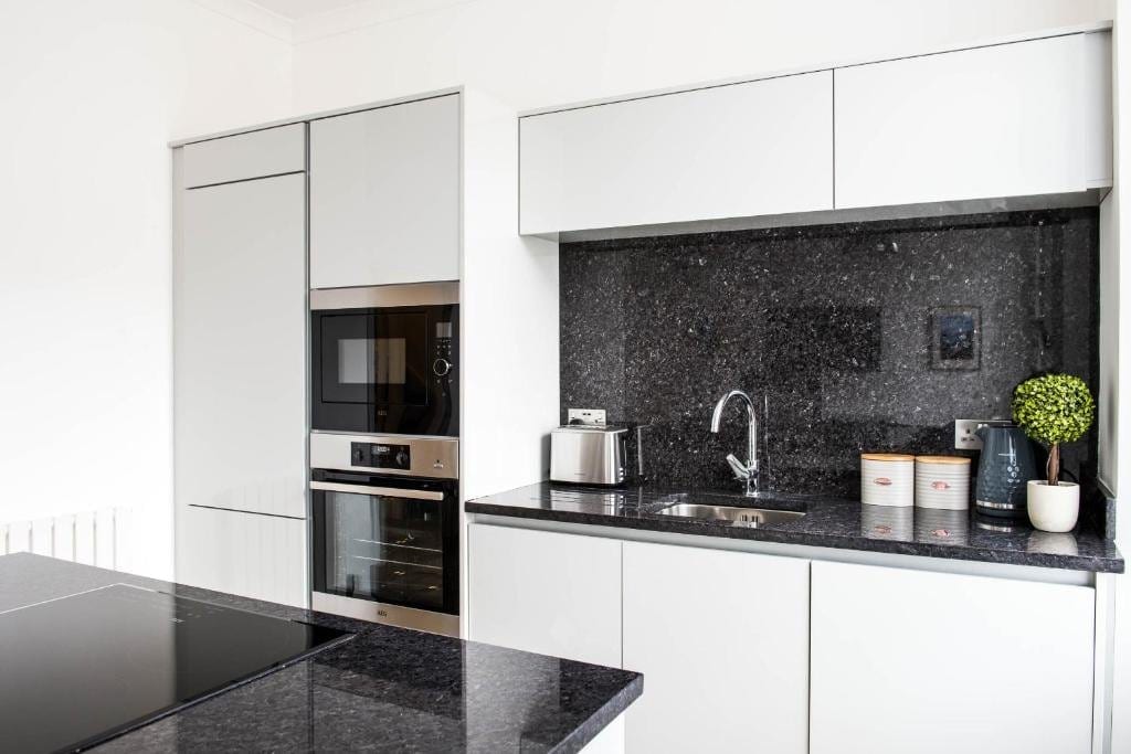 Kitchen worktop and fitted units